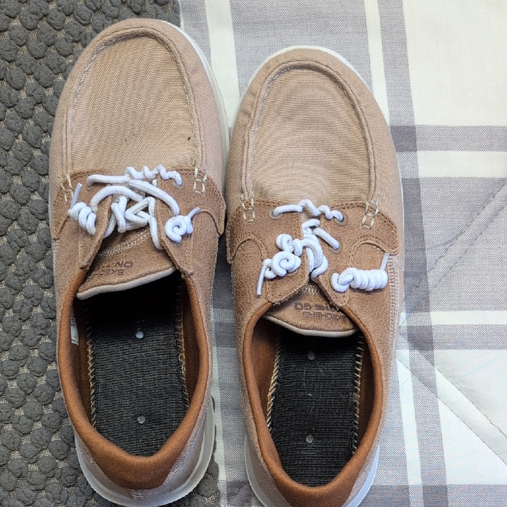 Skechers Tan and White Boat Shoes